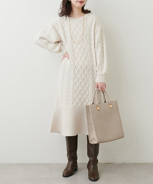 natural couture（ナチュラルクチュール）の「【WEB限定】裾フレアケーブルニットワンピース（ワンピース・レディース・モカ/ピンク系その他/オフホワイト/チャコールグレー・FREE）」の21枚目の写真