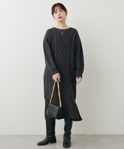 natural couture（ナチュラルクチュール）の「【WEB限定】裾フレアケーブルニットワンピース（ワンピース・レディース・モカ/ピンク系その他/オフホワイト/チャコールグレー・FREE）」の10枚目の写真