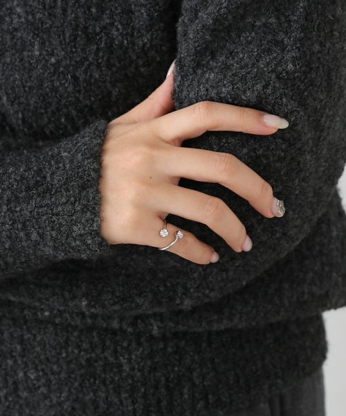 JUSTINE CLENQUET(ジュスティーヌクランケ)の「JUSTINE CLENQUET/ジャスティーヌ クランケ JUNO MID RING(リング・レディース・シルバー・FREE)」の5枚目の写真