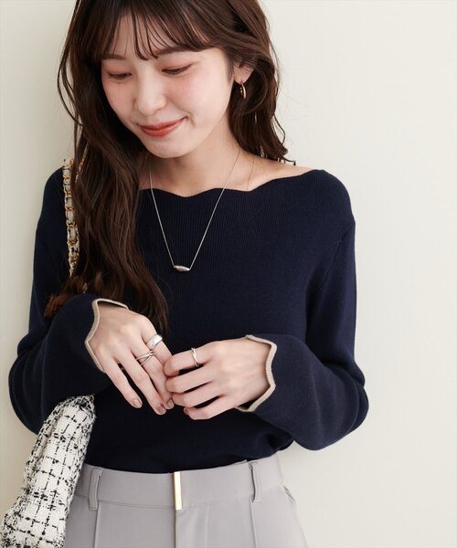 natural couture(ナチュラルクチュール)の「袖口配色スカラップニット(ニット/セーター・レディース・オフホワイト/グレー/ライトベージュ/サックスブルー/パープル系その他/ピンク/ネイビー・FREE)」の5枚目の写真