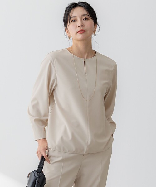 23区 S（ニジュウサンクチイサイサイズ）の「【洗える】2WAYストレッチツイル ブラウス（シャツ/ブラウス・レディース・モスグリーン系/ネイビー系/ベージュ系/ブラック系・32）」の2枚目の写真