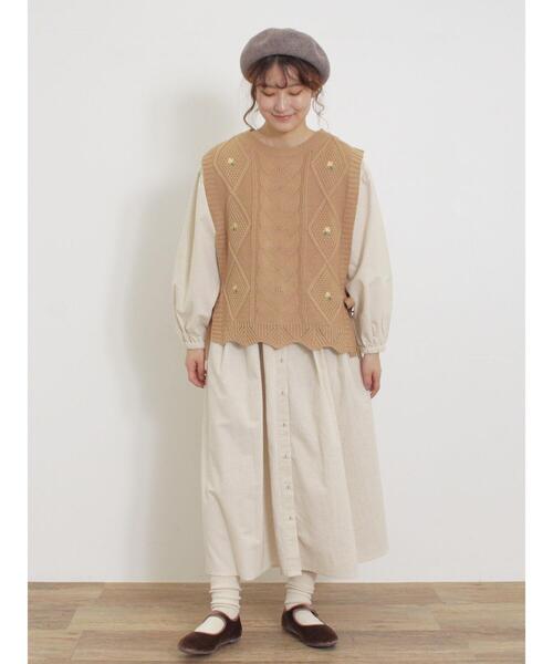 Samansa Mos2(サマンサ モスモス)の「花刺繍脇リボンベスト(ベスト・レディース・ベージュ/キナリ/ブラック/グリーン・F)」の15枚目の写真