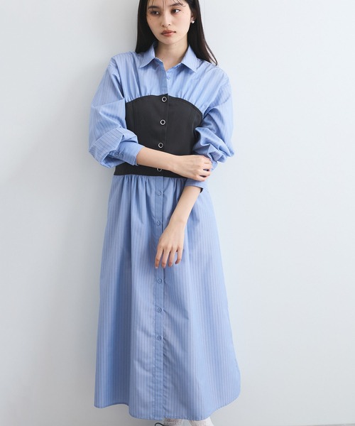 VIS（ビス）の「【洗える】ビスチェドッキングライクワンピース（シャツワンピース・レディース・オフホワイト/サックスブルー・FREE）」の2枚目の写真