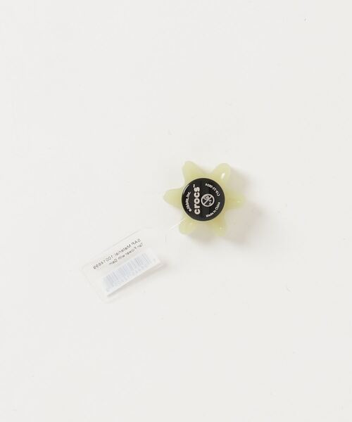 crocs(クロックス)の「crocs Tan Flower with Gem / クロックス タン フラワー ウィズ ジェム(シューズアクセサリー・メンズ・マルチ・FREE)」の2枚目の写真