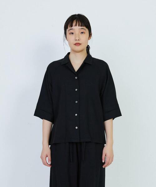 LOISIR（ロワズィール）の「レーヨンリネンキャンバスオープンカラーシャツ（シャツ/ブラウス・レディース・ブラック・FREE）」の12枚目の写真