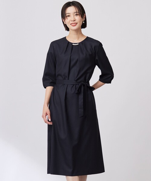 J.PRESS(ジェイプレス)の「【洗える・UV加工・吸水速乾】OXIJEWELストレッチ ワンピース(ワンピース・レディース・ネイビー系/ライトグレー系/シルバー系/ベージュ系・T13/T15)」の3枚目の写真