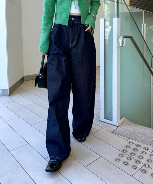 mline（エムライン）の「[mline]タックワイドデニム（デニムパンツ・レディース・ネイビー/ブルー・1/2）」の7枚目の写真