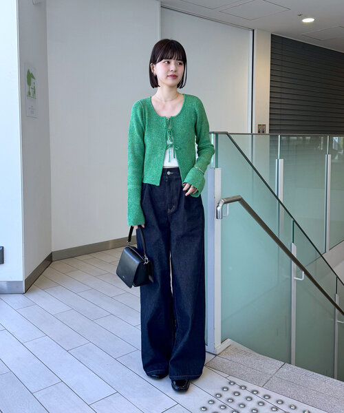 mline（エムライン）の「[mline]タックワイドデニム（デニムパンツ・レディース・ネイビー/ブルー・1/2）」の11枚目の写真