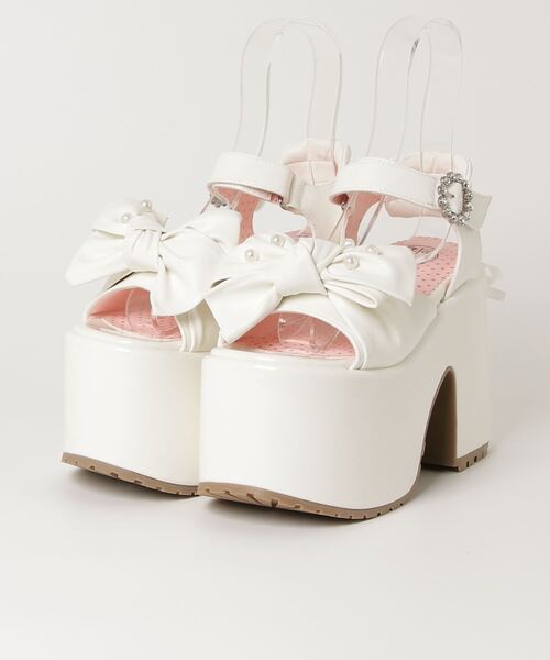 YOSUKE（ヨースケ）の「ヨースケYOSUKE ウィメンズ厚底パールリボンネックビジュウベルトヒールアップサンダル4450073（サンダル・レディース・ブラック/ブラック×レッド/ホワイト/ピンク・S/M/L/LL）」の2枚目の写真