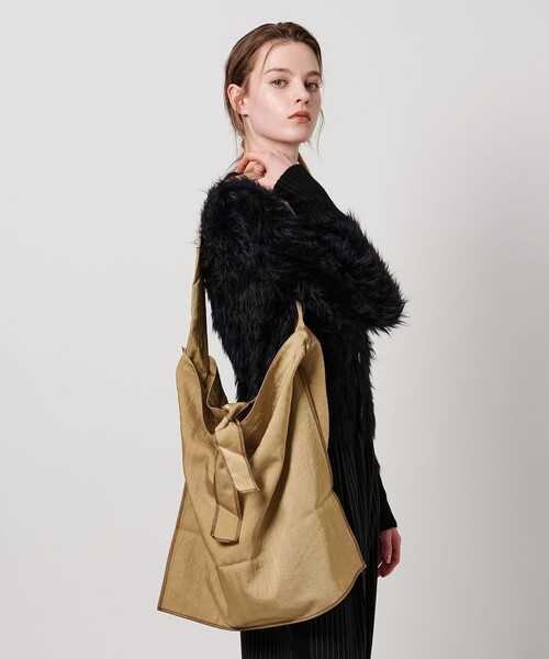 ITTI(イッチ)の「【別注】<ITTI for ASTRAET>インサイドアウト バッグ L(トートバッグ・レディース・ナチュラル/ブラック/ダークグレー/ブラウン系・FREE)」の3枚目の写真