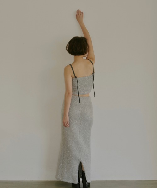 NOTREemor(ノートルエモア)の「glitter knit bustier x knit skirt(ワンピース・レディース・ライトベージュ/スモークグレー・FREE)」の8枚目の写真