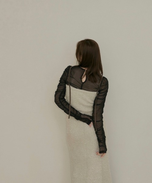 NOTREemor(ノートルエモア)の「glitter knit bustier x knit skirt(ワンピース・レディース・ライトベージュ/スモークグレー・FREE)」の19枚目の写真