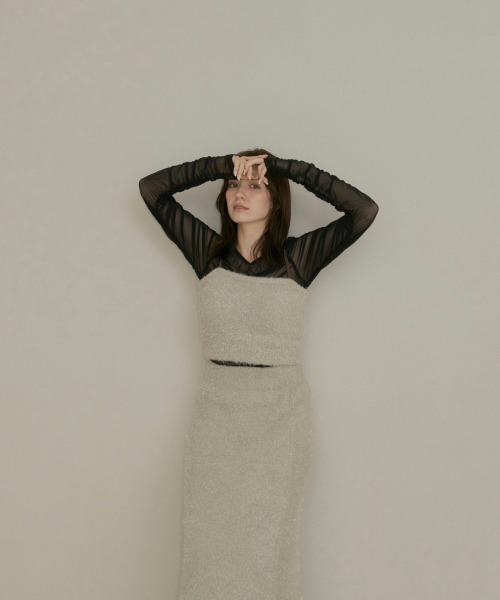 NOTREemor(ノートルエモア)の「glitter knit bustier x knit skirt(ワンピース・レディース・ライトベージュ/スモークグレー・FREE)」の21枚目の写真