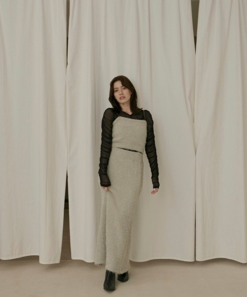 NOTREemor(ノートルエモア)の「glitter knit bustier x knit skirt(ワンピース・レディース・ライトベージュ/スモークグレー・FREE)」の22枚目の写真