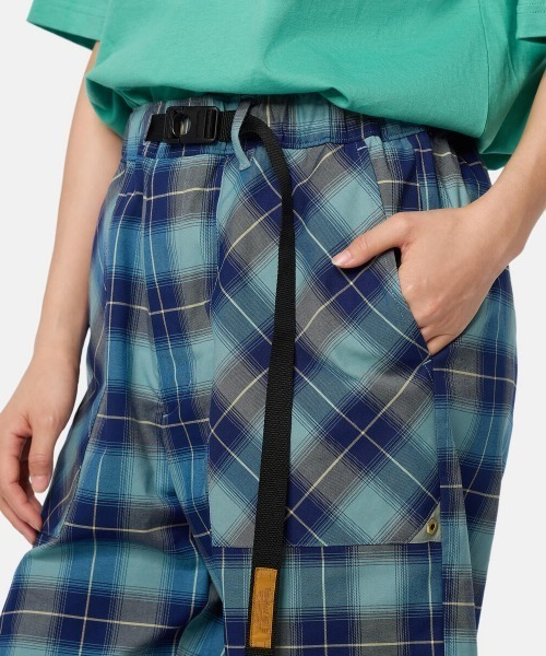 Timberland(ティンバーランド)の「Timberland TOKYO DESIGN COLLECTIVE Plaid Shorts(ティンバーランド TDC プレイド ショーツ)(その他パンツ・メンズ・ダークブルー/ブルー系・32inch/30inch/34inch)」の11枚目の写真