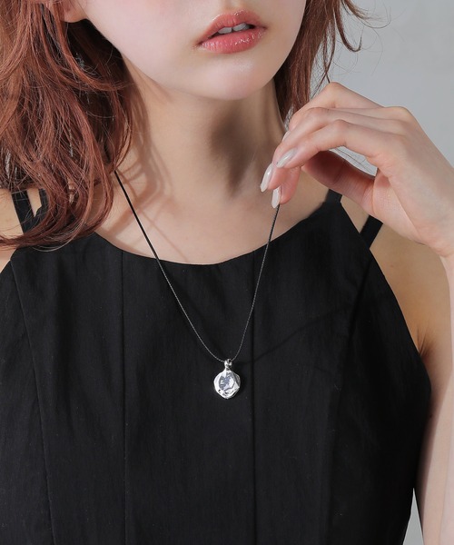 voov（ブーブ）の「ニュアンスモチーフ チョーカー スライドロープ ネックレス（ネックレス・レディース・ゴールド/シルバー・フリー）」の11枚目の写真