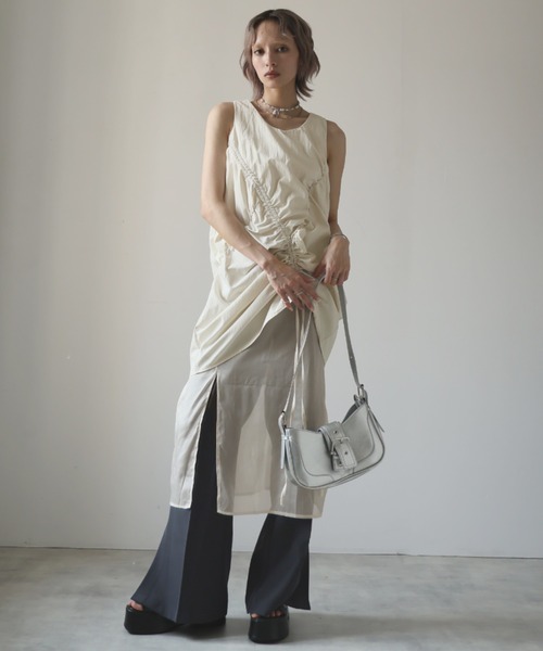 Ulysses（ユリシス）の「3way シャーリングデザインレイヤードワンピース（ワンピース・レディース・ライトグレー/ベージュ・F）」の5枚目の写真