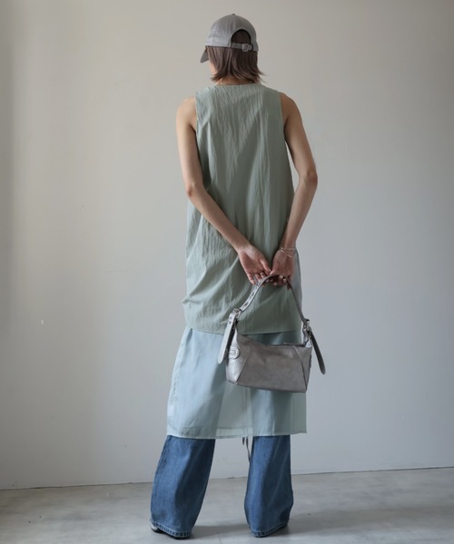 Ulysses（ユリシス）の「3way シャーリングデザインレイヤードワンピース（ワンピース・レディース・ライトグレー/ベージュ・F）」の12枚目の写真