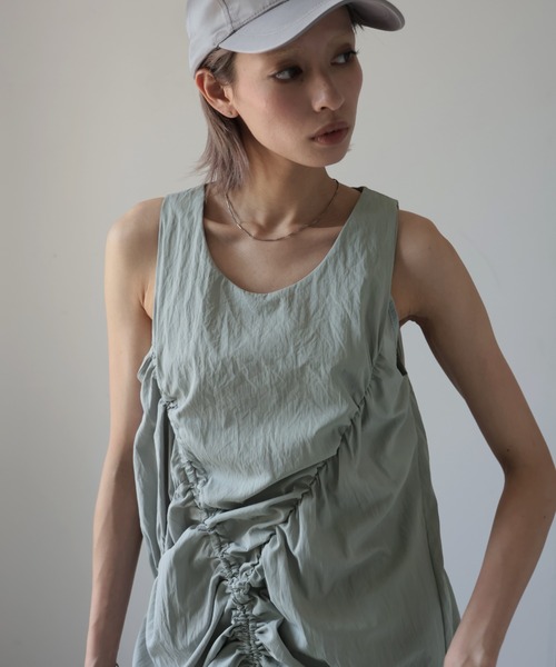 Ulysses（ユリシス）の「3way シャーリングデザインレイヤードワンピース（ワンピース・レディース・ライトグレー/ベージュ・F）」の16枚目の写真