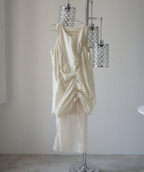 Ulysses（ユリシス）の「3way シャーリングデザインレイヤードワンピース（ワンピース・レディース・ライトグレー/ベージュ・F）」の3枚目の写真