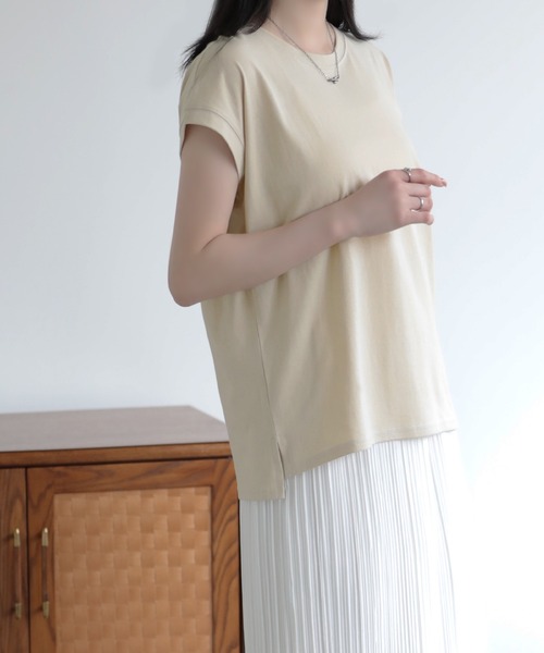 SUNFLOWER EIGHT(サンフラワーエイト)の「シンプルフレンチスリーブTシャツ(Tシャツ/カットソー・レディース・ライトグリーン/ブラック/ライトグレー/ブルーパープル/オフホワイト/ベージュ・M)」の12枚目の写真
