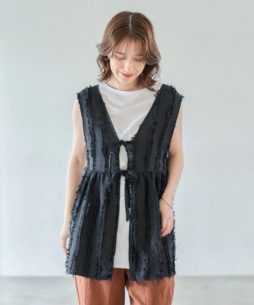 studio CLIP(スタディオクリップ)の「ダブルフロントフリンジジャガードジレ(ベスト・レディース・ブラウン/ブラック/ベージュ・FREE)」の6枚目の写真