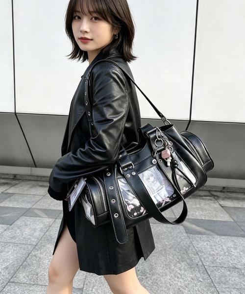 gossip！ロサンゼルス（ゴシップロサンゼルス）の「調整紐付きクリア窓多ポケットショルダー痛バッグ（ショルダーバッグ・レディース・ブラック・FREE）」の12枚目の写真