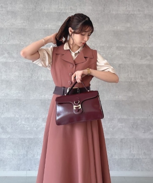 an another angelus（アンアナザーアンジェラス）の「ベルトフラップハンドバッグ/fint フィント（ハンドバッグ・レディース・ブラック/ワインレッド・FREE）」の4枚目の写真