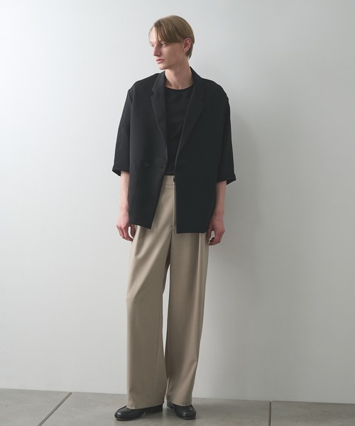 STUDIOUS(ステュディオス)の「【STUDIOUS】PLEATS HALF SLEEVE JACKET(テーラードジャケット・メンズ・ブラック/ライトベージュ・1/2)」の7枚目の写真