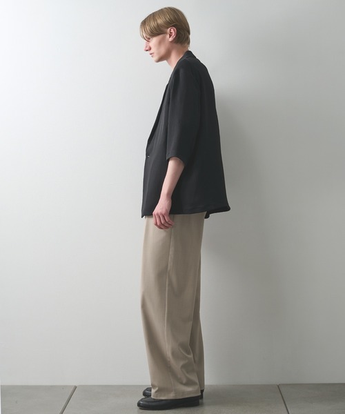 STUDIOUS(ステュディオス)の「【STUDIOUS】PLEATS HALF SLEEVE JACKET(テーラードジャケット・メンズ・ブラック/ライトベージュ・1/2)」の6枚目の写真