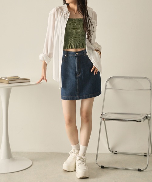 NuNuNa(ヌヌナ)の「【NuNuNa】カップ付き 2WAYシャーリング キャミソール(キャミソール・レディース・カーキ/ブラック/レッド/ブラウン/グレー/オフホワイト・FREE)」の17枚目の写真