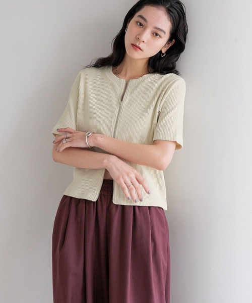 LOWRYS FARM(ローリーズファーム)の「WZIPリブカーディガンSS 498290(カーディガン/ボレロ・レディース・パープル/チャコールグレー/アイボリー/ブラウン・SHORT/LONG)」の21枚目の写真