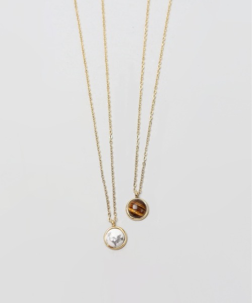 ieLS(イエルズ)の「金属アレルギー対応「ieLS」ステンレス 天然石サークルネックレス(ネックレス・レディース・ホワイト/ブラウン・ONE SIZE)」の2枚目の写真