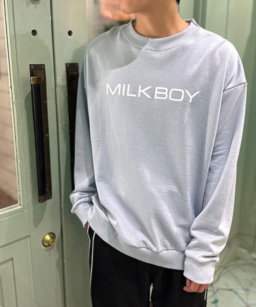 MILKBOY(ミルクボーイ)の「ZIP LOGO スウェット(スウェット・レディース・C/D/A/B・FREE)」の2枚目の写真