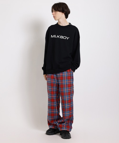 MILKBOY(ミルクボーイ)の「ZIP LOGO スウェット(スウェット・レディース・C/D/A/B・FREE)」の8枚目の写真