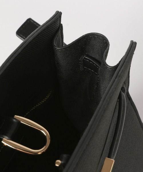 Andemiu（アンデミュウ）の「メタルベルトショルダー572529（ショルダーバッグ・レディース・ホワイト/ブラック・FREE）」の12枚目の写真