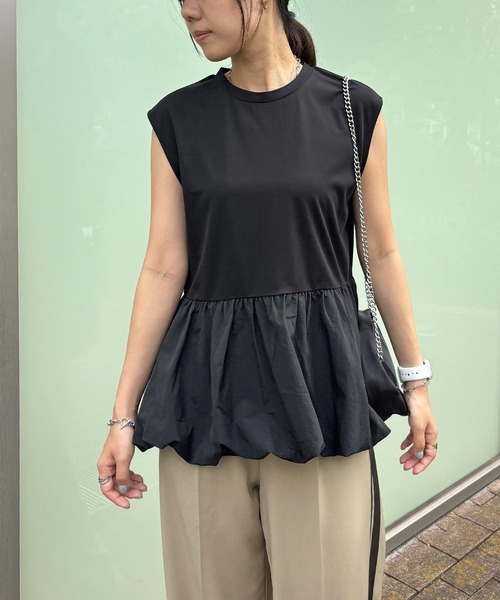 ISOOK（アイスー）の「【ISOOK / アイスー】バルーンペプラムフレンチT / シンプルトップス チュニック ロング丈 クルーネック ラウンドネック ノースリーブ フレンチスリーブ カットソー ブラウス 白T 黒T ホワイト ブラック ZOZOTOWN限定（シャツ/ブラウス・レディース・ブラック/ホワイト・FREE）」の9枚目の写真