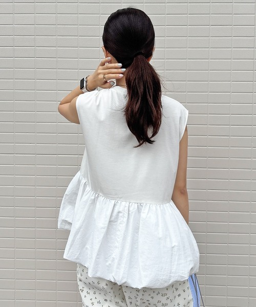 ISOOK（アイスー）の「【ISOOK / アイスー】バルーンペプラムフレンチT / シンプルトップス チュニック ロング丈 クルーネック ラウンドネック ノースリーブ フレンチスリーブ カットソー ブラウス 白T 黒T ホワイト ブラック ZOZOTOWN限定（シャツ/ブラウス・レディース・ブラック/ホワイト・FREE）」の13枚目の写真