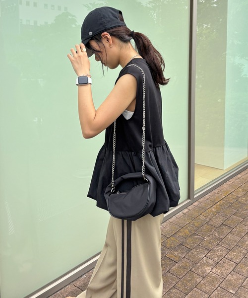 ISOOK（アイスー）の「【ISOOK / アイスー】バルーンペプラムフレンチT / シンプルトップス チュニック ロング丈 クルーネック ラウンドネック ノースリーブ フレンチスリーブ カットソー ブラウス 白T 黒T ホワイト ブラック ZOZOTOWN限定（シャツ/ブラウス・レディース・ブラック/ホワイト・FREE）」の8枚目の写真