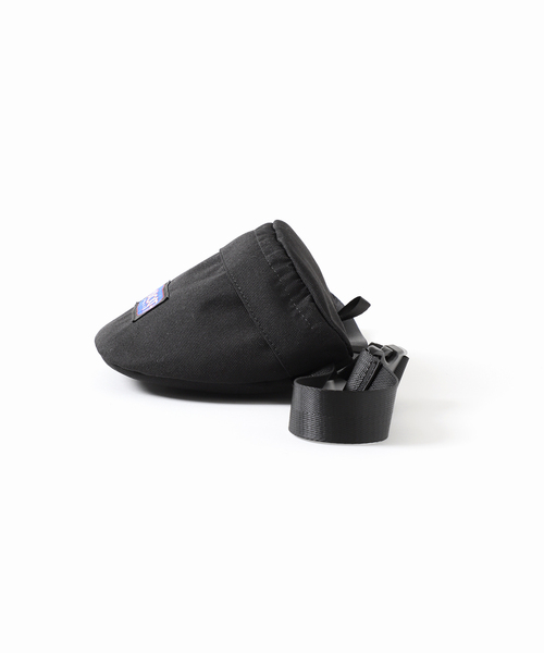 OUTDOOR PRODUCTS(アウトドアプロダクツ)の「OUTDOOR PRODUCTS ex WAIST POUCH ユニセックス使用可(ボディバッグ/ウエストポーチ・レディース・ブラック・FREE)」の5枚目の写真