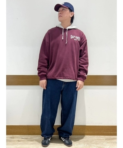 GAP(ギャップ)の「ヴィンテージソフト オーバーサイズ GAPロゴ スウェットシャツ(スウェット・メンズ・ライトグレー/レッド系その他/ホワイト系その他/ネイビー・XS/S/M/L/XL)」の12枚目の写真