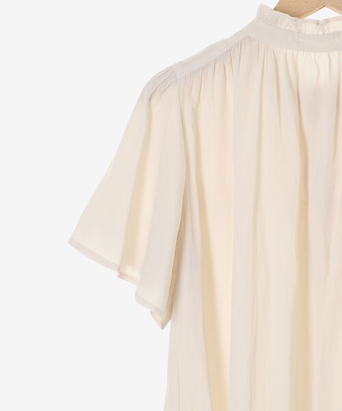 le.coeur blanc(ルクールブラン)の「パウダーサテンシャーリングフレンチブラウス(シャツ/ブラウス・レディース・アイボリー/ブラック/カーキオリーブ・38)」の22枚目の写真