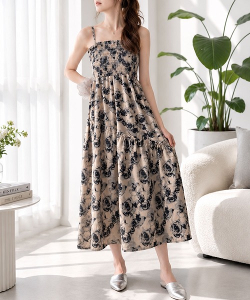 Amulet(アミュレット)の「【人気アイテム 再入荷】甘さと大人っぽさが絶妙♪ 花柄シャーリングマキシワンピース(ワンピース・レディース・ブラック/ピンク・S/M/L/XL)」の8枚目の写真