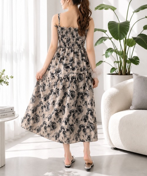 Amulet(アミュレット)の「【人気アイテム 再入荷】甘さと大人っぽさが絶妙♪ 花柄シャーリングマキシワンピース(ワンピース・レディース・ブラック/ピンク・S/M/L/XL)」の11枚目の写真