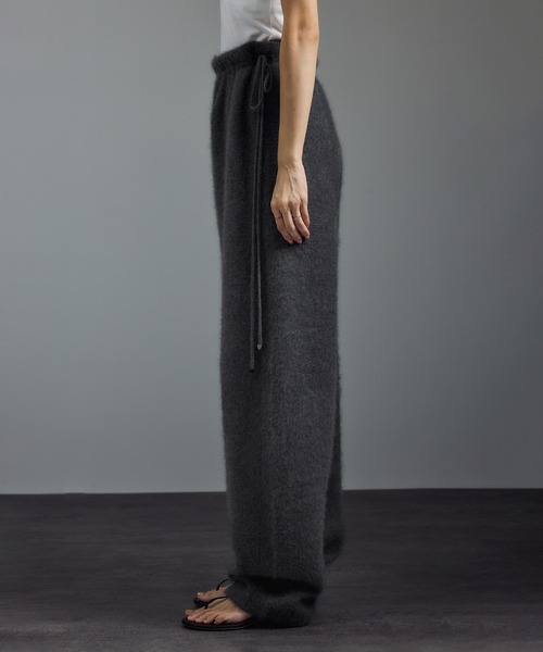 SALON adam et rope'(サロン アダム エ ロペ)の「フォックスカシミヤ混パンツ / セットアップ対応(その他パンツ・レディース・グレー/ベージュ系その他・FREE)」の7枚目の写真
