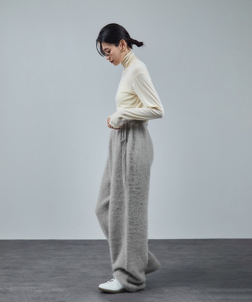 SALON adam et rope'(サロン アダム エ ロペ)の「フォックスカシミヤ混パンツ / セットアップ対応(その他パンツ・レディース・グレー/ベージュ系その他・FREE)」の20枚目の写真