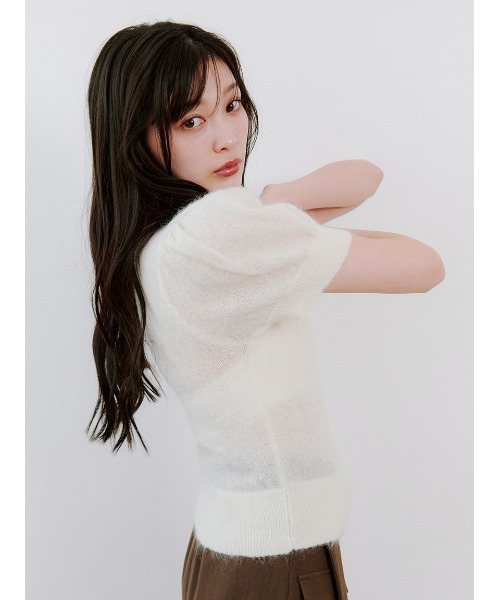 SNIDEL(スナイデル)の「シアーモヘヤパフスリニットプルオーバー(ニット/セーター・レディース・ピンク/アイボリー/ライラック/グレー・F)」の8枚目の写真