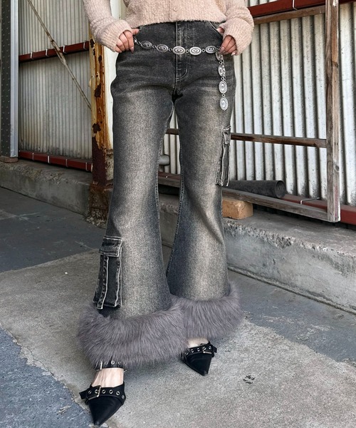 SPIRALGIRL(スパイラルガール)の「ファーデニムパンツ(デニムパンツ・レディース・ブルー/ブラック・MEDIUM/SMALL)」の21枚目の写真