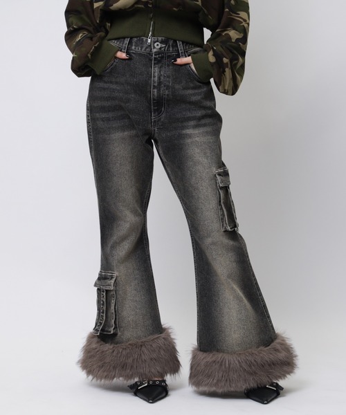 SPIRALGIRL(スパイラルガール)の「ファーデニムパンツ(デニムパンツ・レディース・ブルー/ブラック・MEDIUM/SMALL)」の10枚目の写真