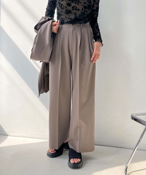 AS KNOW AS plus(アズノゥアズプラス)の「♪センタープレス タックワイドスラックスパンツ セットアップ可能(スラックス・レディース・ブラック/モカ/グレー・FREE)」の20枚目の写真